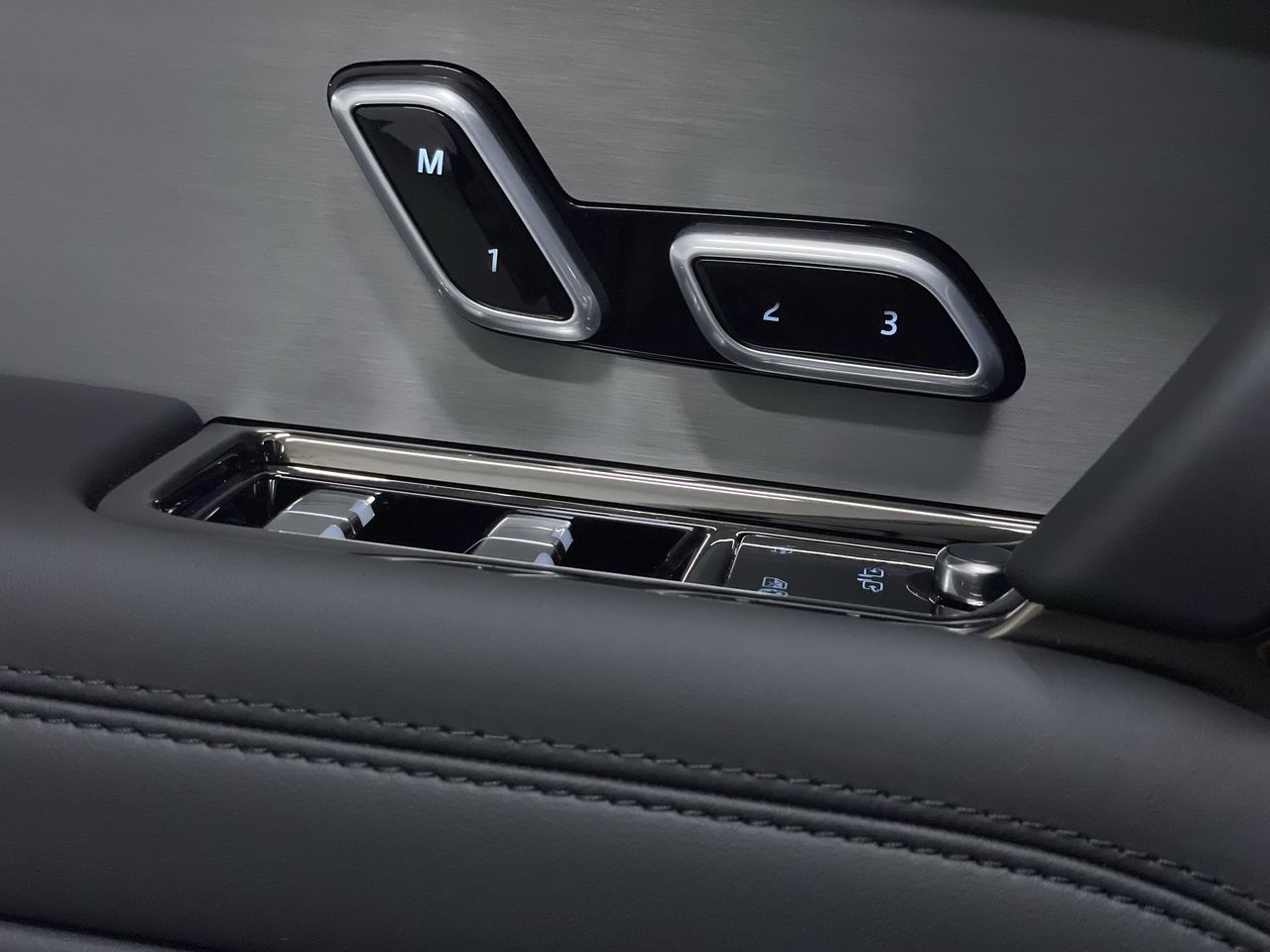 2025 Land Rover RANGE ROVER SPORT Mild Hybrid in Vancouver, British Columbia