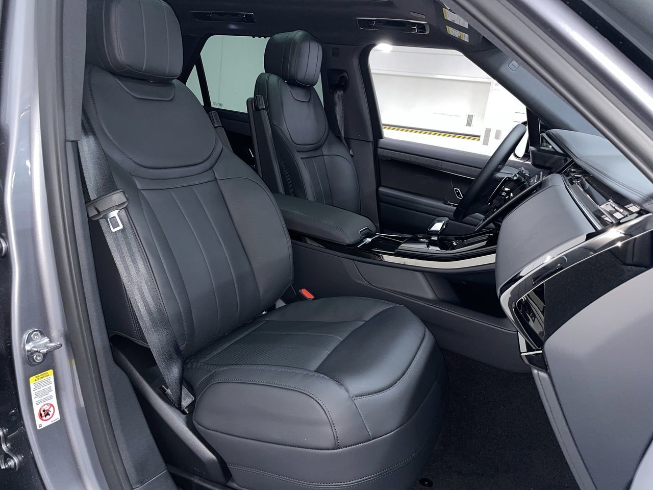 2025  Range Rover Sport Mild Hybrid