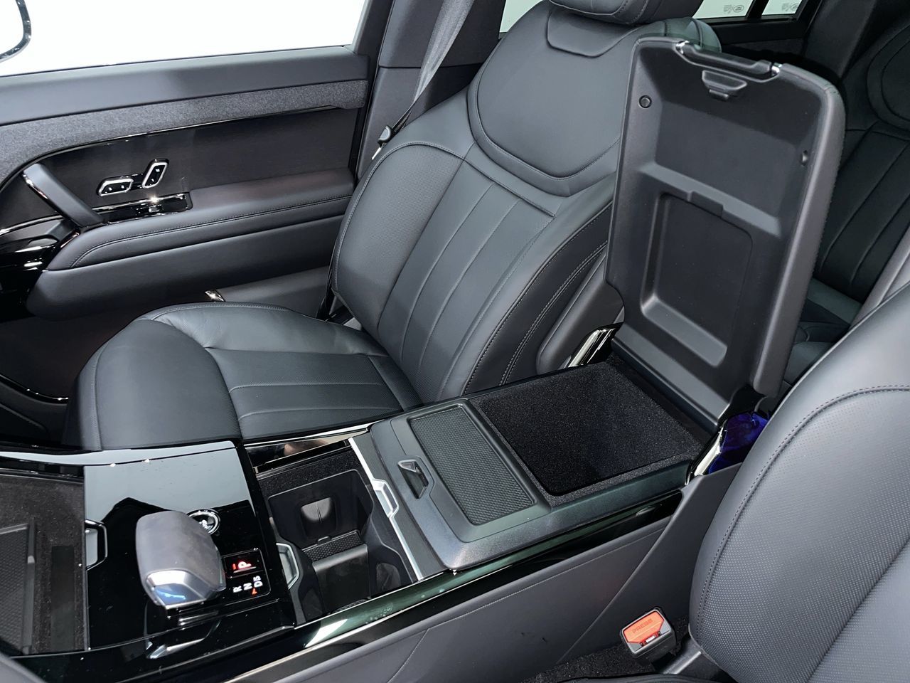 2025  Range Rover Sport Mild Hybrid