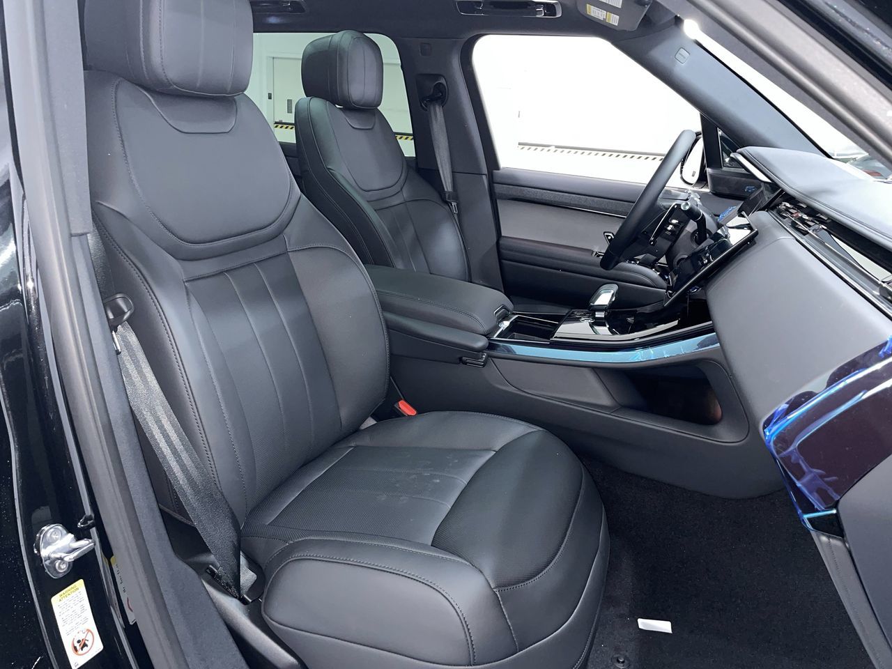 2025 Land Rover RANGE ROVER SPORT Mild Hybrid in Vancouver, British Columbia