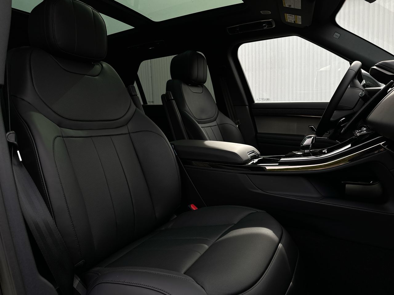 2025 Land Rover RANGE ROVER SPORT Mild Hybrid in Vancouver, British Columbia