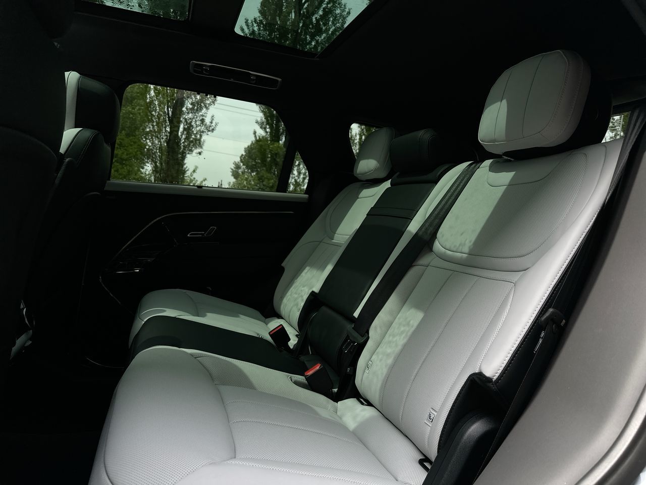 2025  Range Rover Sport Mild Hybrid