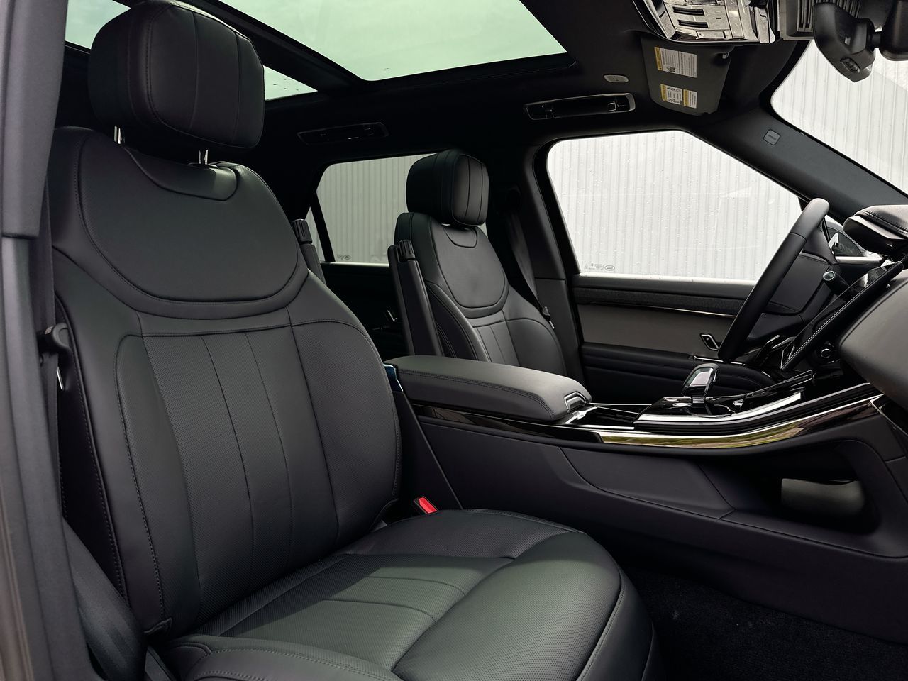 2025 Land Rover RANGE ROVER SPORT Mild Hybrid in Vancouver, British Columbia