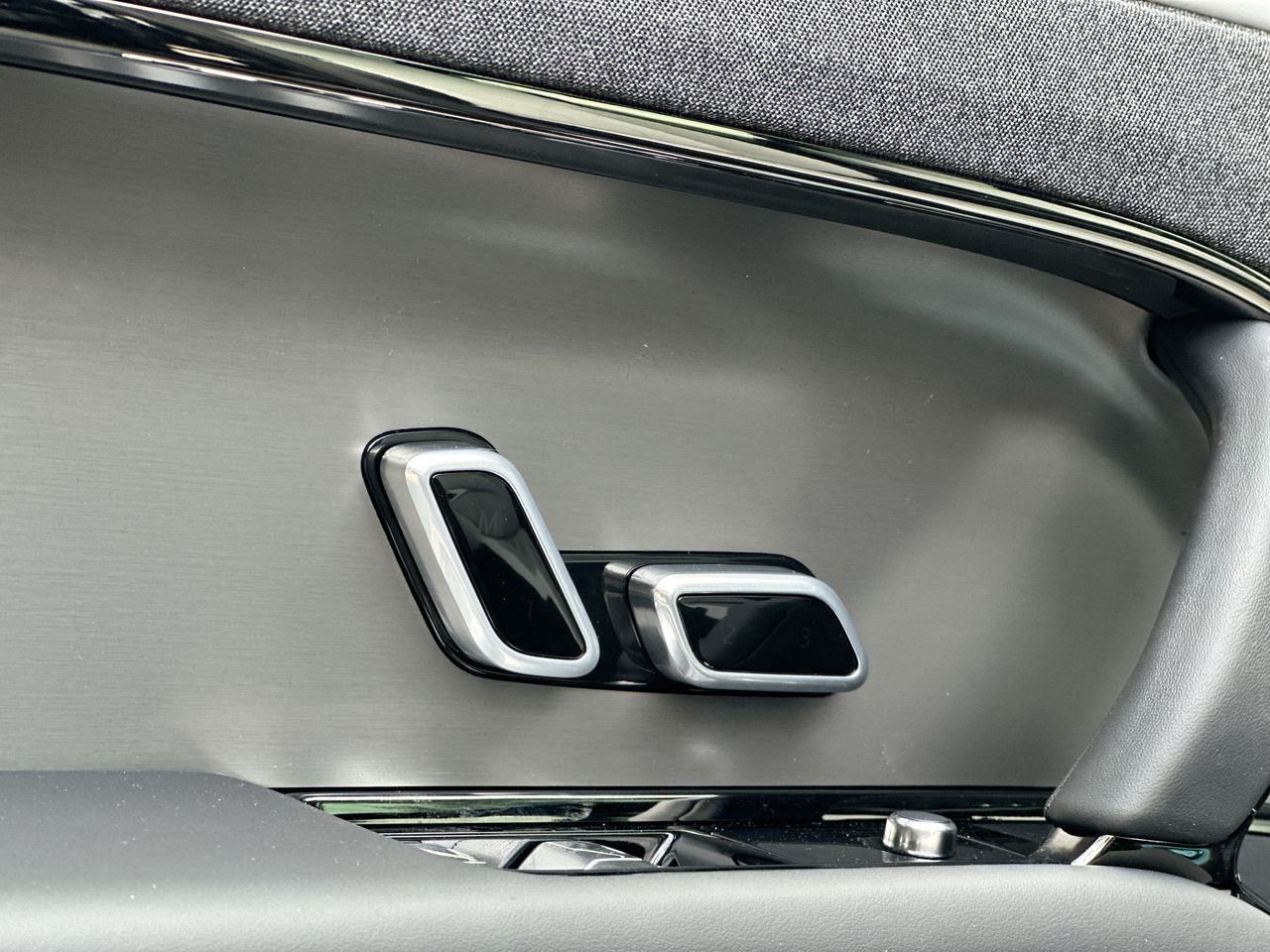 2025 Land Rover Range Rover Sport Mild Hybrid in Vancouver, British Columbia