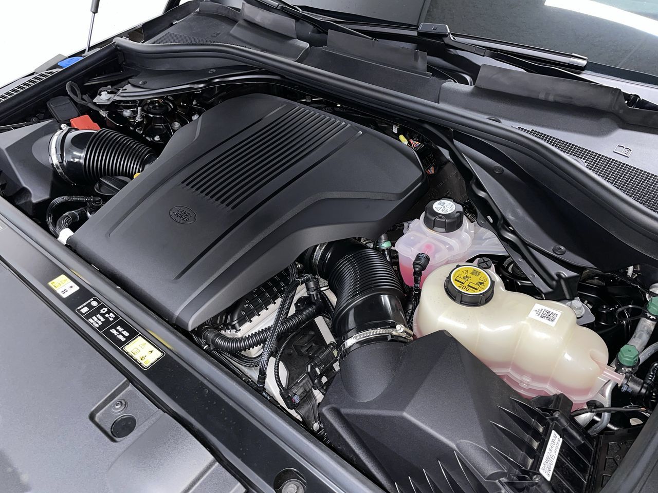 2025 Land Rover Range Rover Sport Mild Hybrid in Vancouver, British Columbia