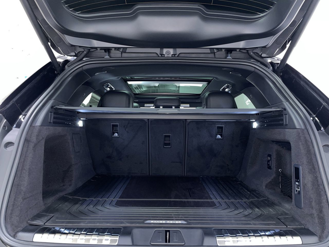 2025 Land Rover Range Rover Sport Mild Hybrid in Vancouver, British Columbia