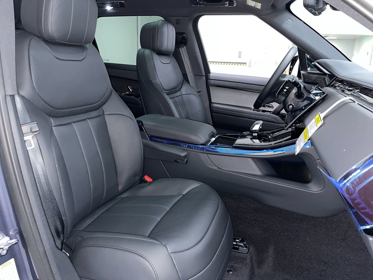2025 Land Rover RANGE ROVER SPORT Mild Hybrid in Vancouver, British Columbia
