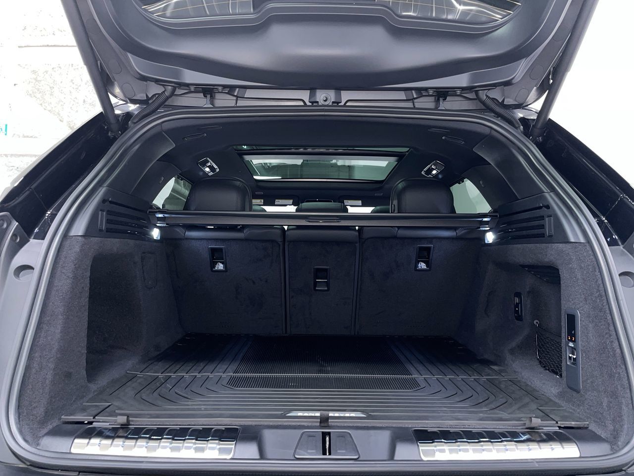 2025 Land Rover RANGE ROVER SPORT Mild Hybrid in Vancouver, British Columbia