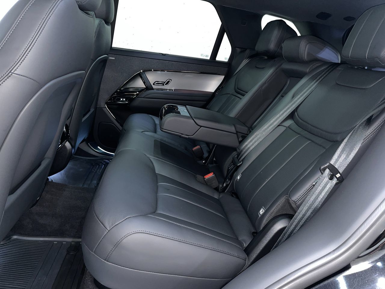2025 Land Rover RANGE ROVER SPORT Mild Hybrid in Vancouver, British Columbia