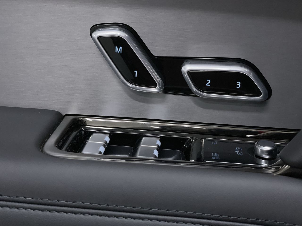 2025 Land Rover RANGE ROVER SPORT Mild Hybrid in Vancouver, British Columbia