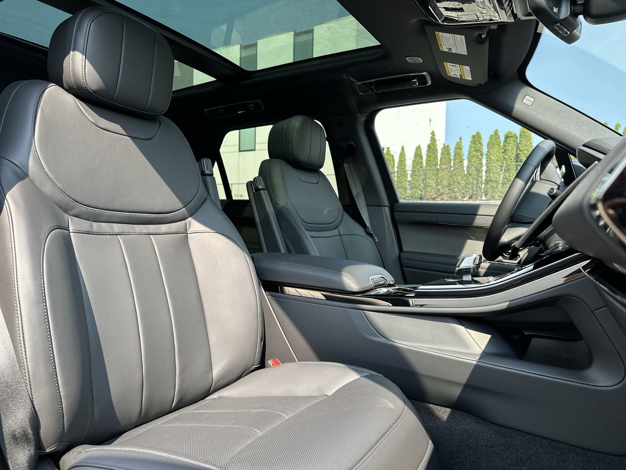 2025 Land Rover RANGE ROVER SPORT Mild Hybrid in Vancouver, British Columbia