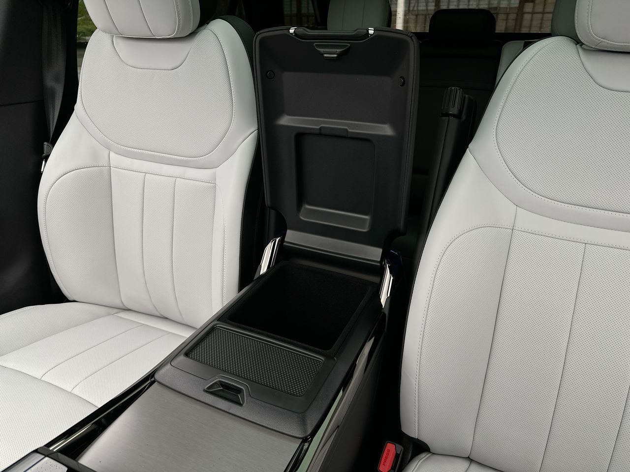 2025  Range Rover Sport Mild Hybrid