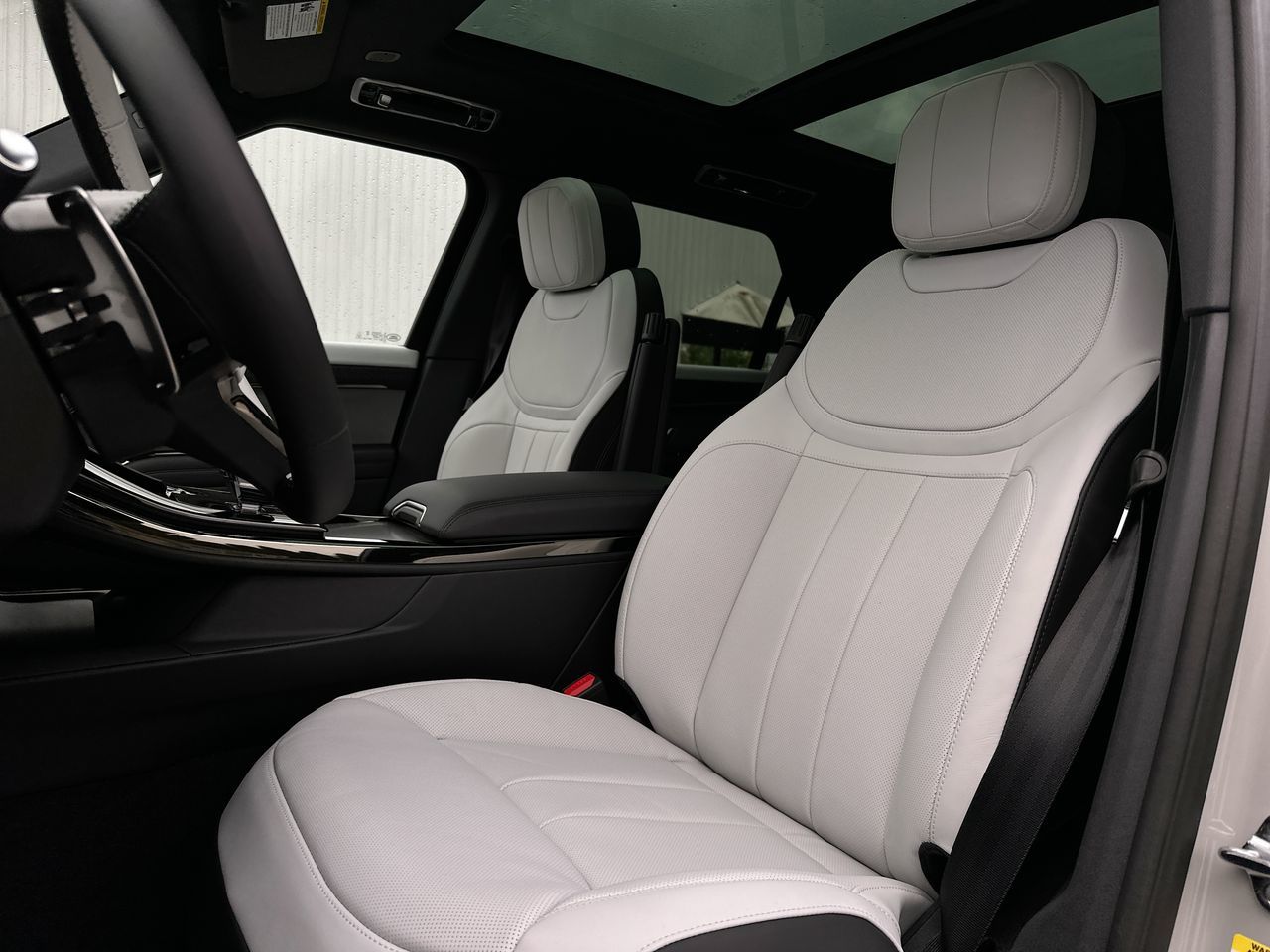 2025 Land Rover RANGE ROVER SPORT Mild Hybrid in Vancouver, British Columbia
