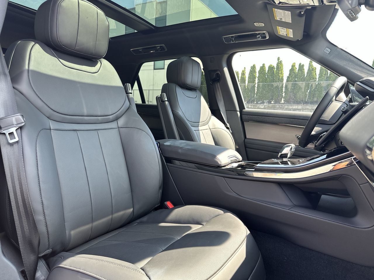 2025 Land Rover RANGE ROVER SPORT Mild Hybrid in Vancouver, British Columbia
