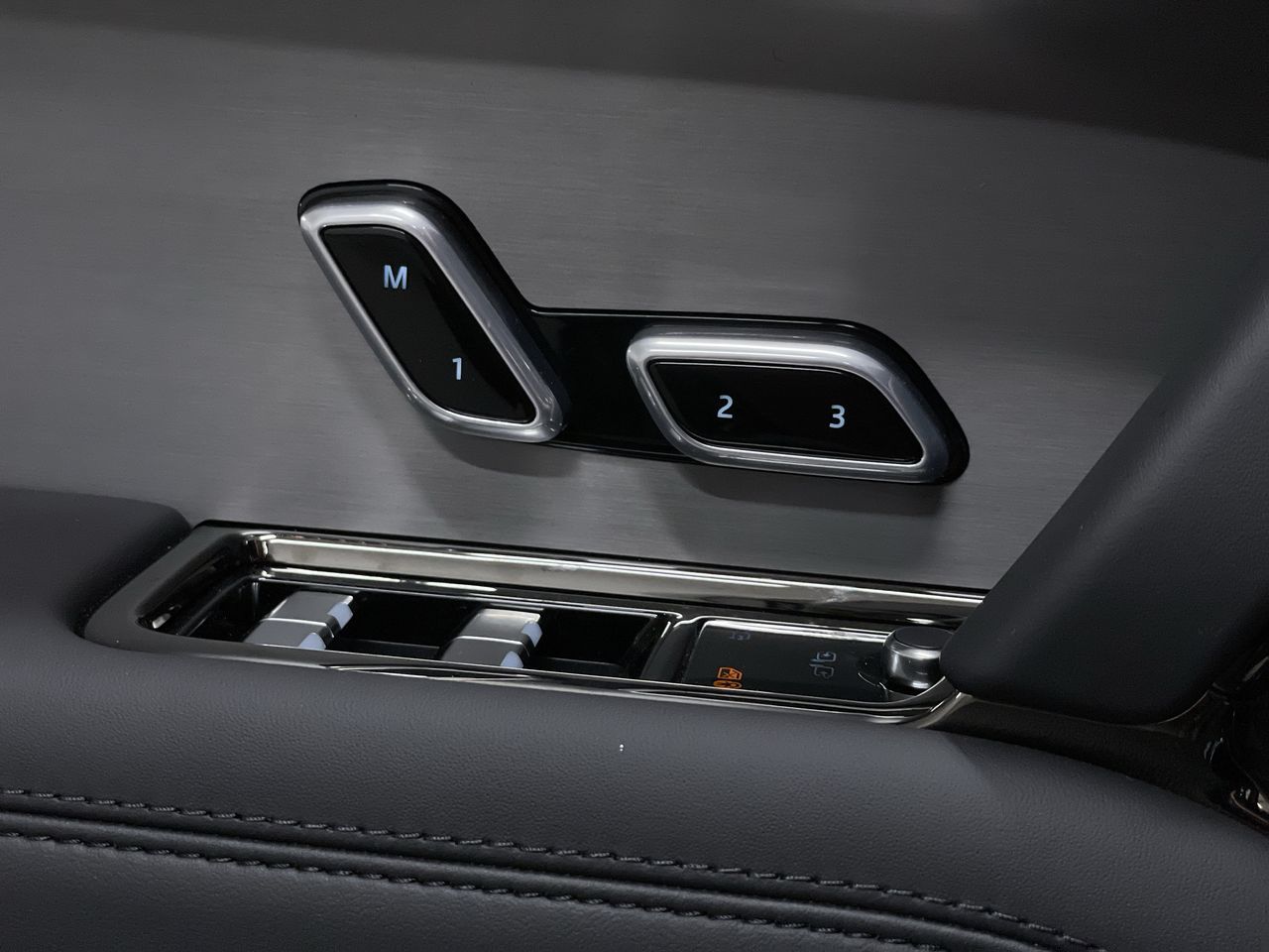 2025 Land Rover Range Rover Sport Mild Hybrid in Vancouver, British Columbia