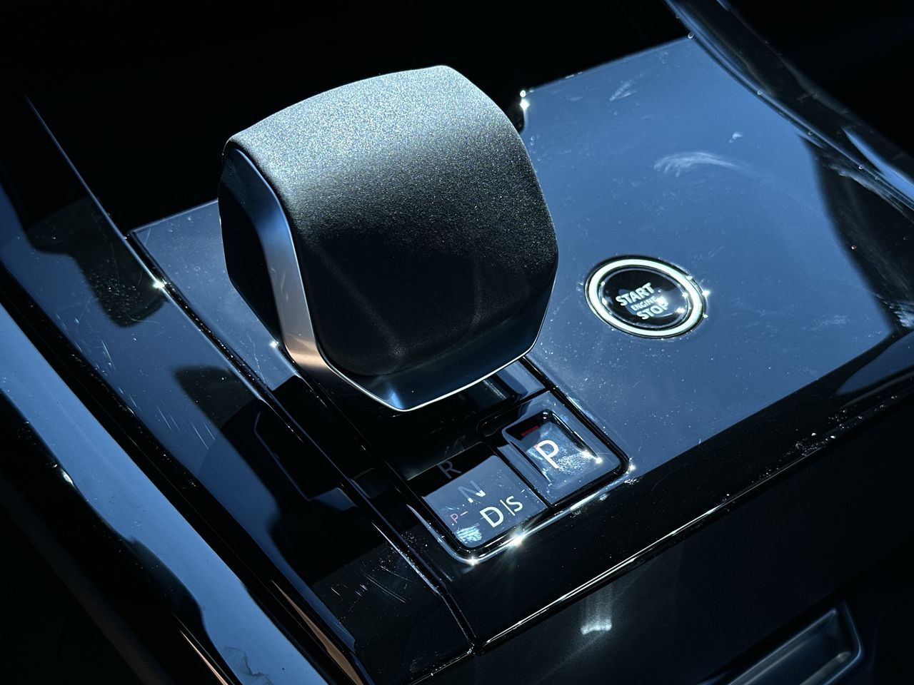 2025 Land Rover RANGE ROVER SPORT Mild Hybrid in Vancouver, British Columbia