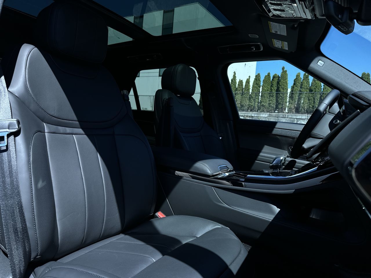 2025 Land Rover RANGE ROVER SPORT Mild Hybrid in Vancouver, British Columbia