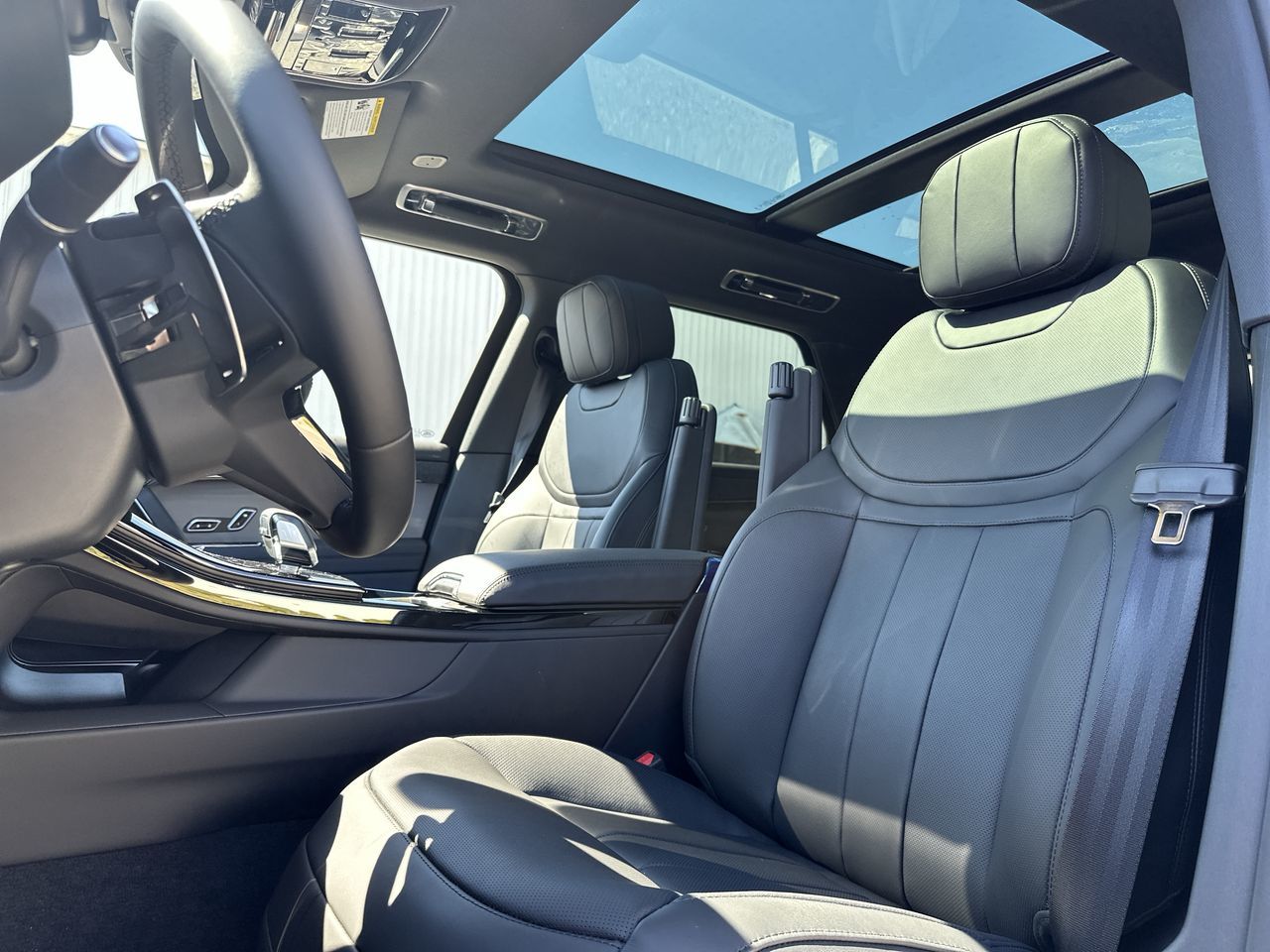 2025 Land Rover RANGE ROVER SPORT Mild Hybrid in Vancouver, British Columbia