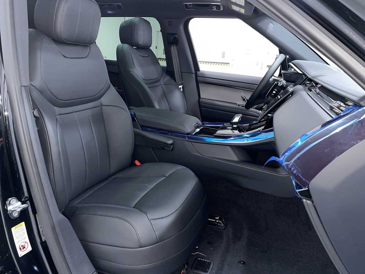 2025 Land Rover RANGE ROVER SPORT Mild Hybrid in Vancouver, British Columbia
