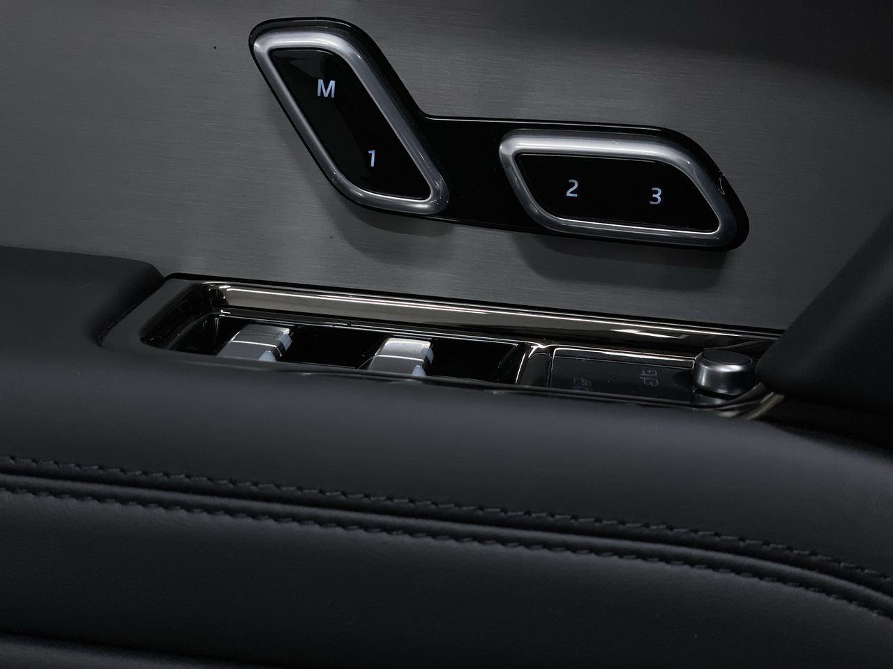2025 Land Rover RANGE ROVER SPORT Mild Hybrid in Vancouver, British Columbia