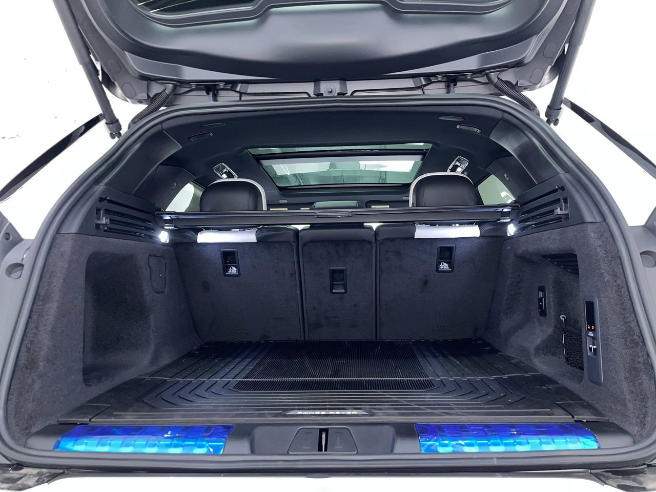 2025  Range Rover Sport Mild Hybrid