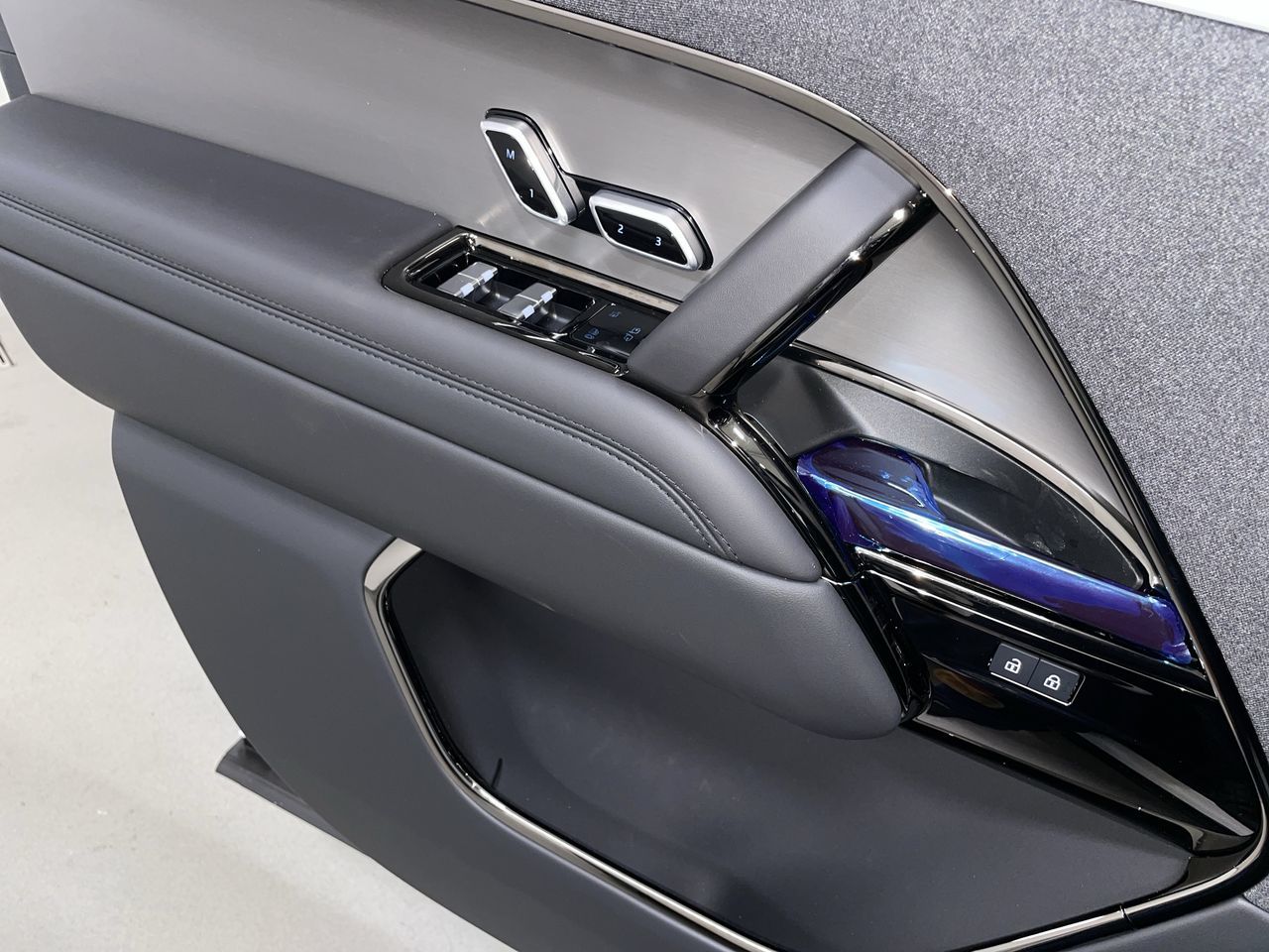 2025  Range Rover Sport Mild Hybrid