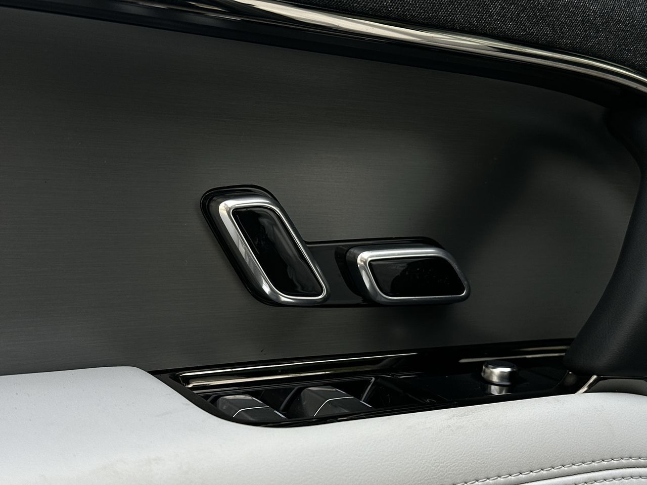 2026  Range Rover Sport Mild Hybrid