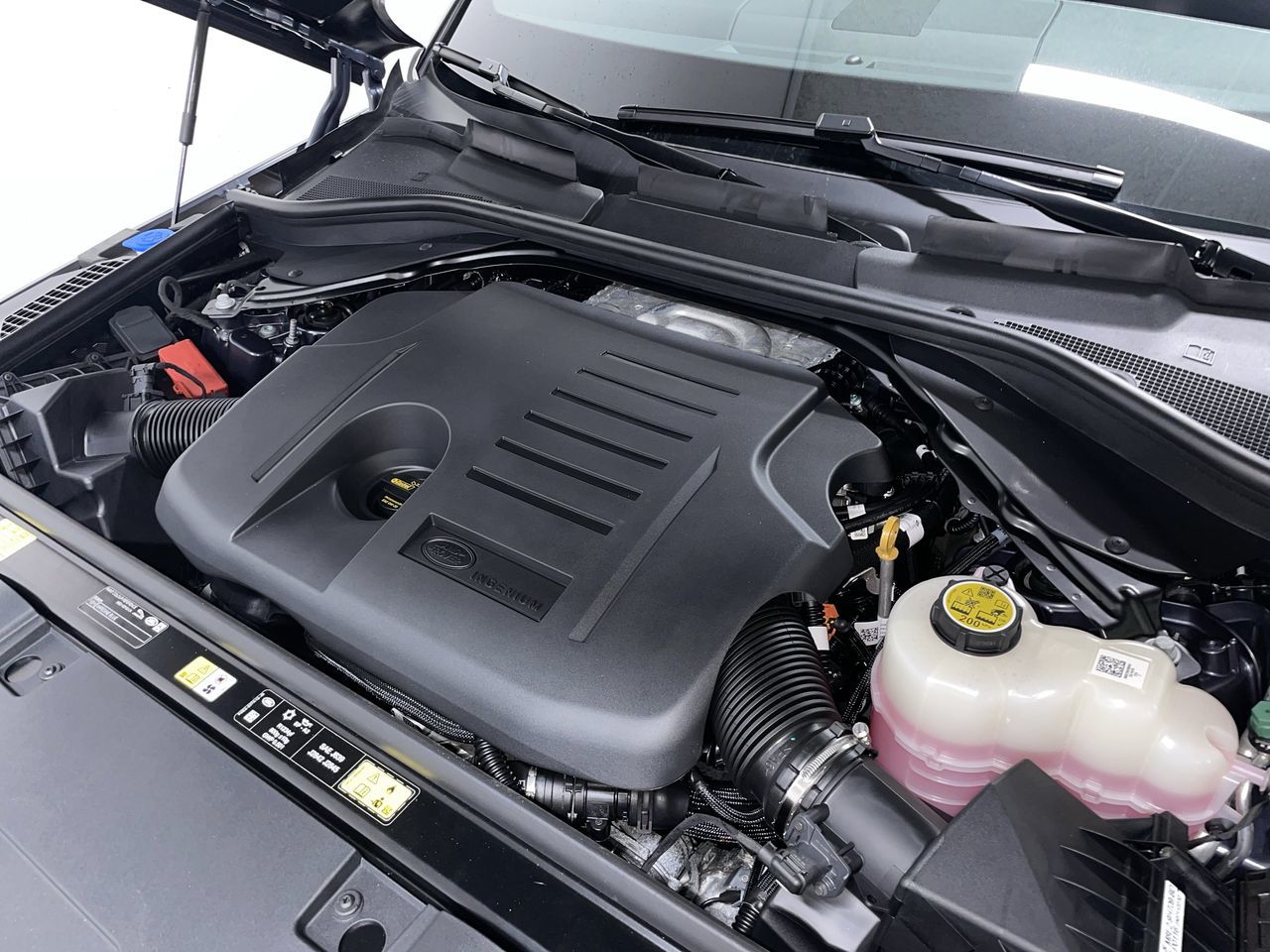 2026 Land Rover Range Rover Sport Mild Hybrid in Vancouver, British Columbia