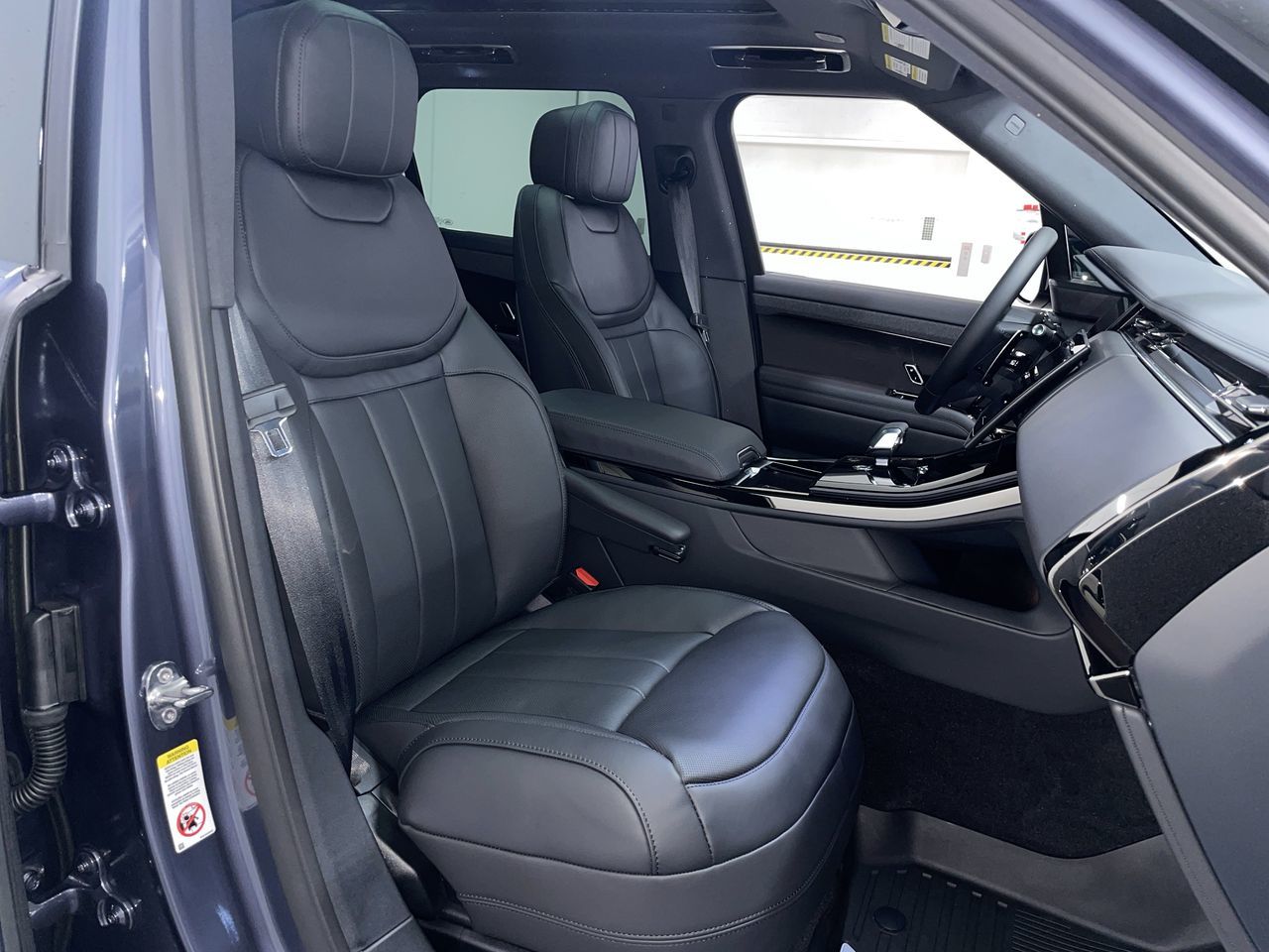 2026 Land Rover Range Rover Sport Mild Hybrid in Vancouver, British Columbia