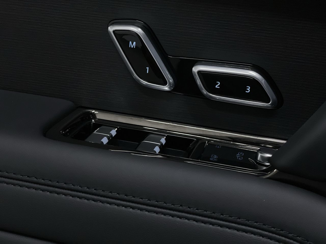 2026 Land Rover Range Rover Sport Mild Hybrid in Vancouver, British Columbia