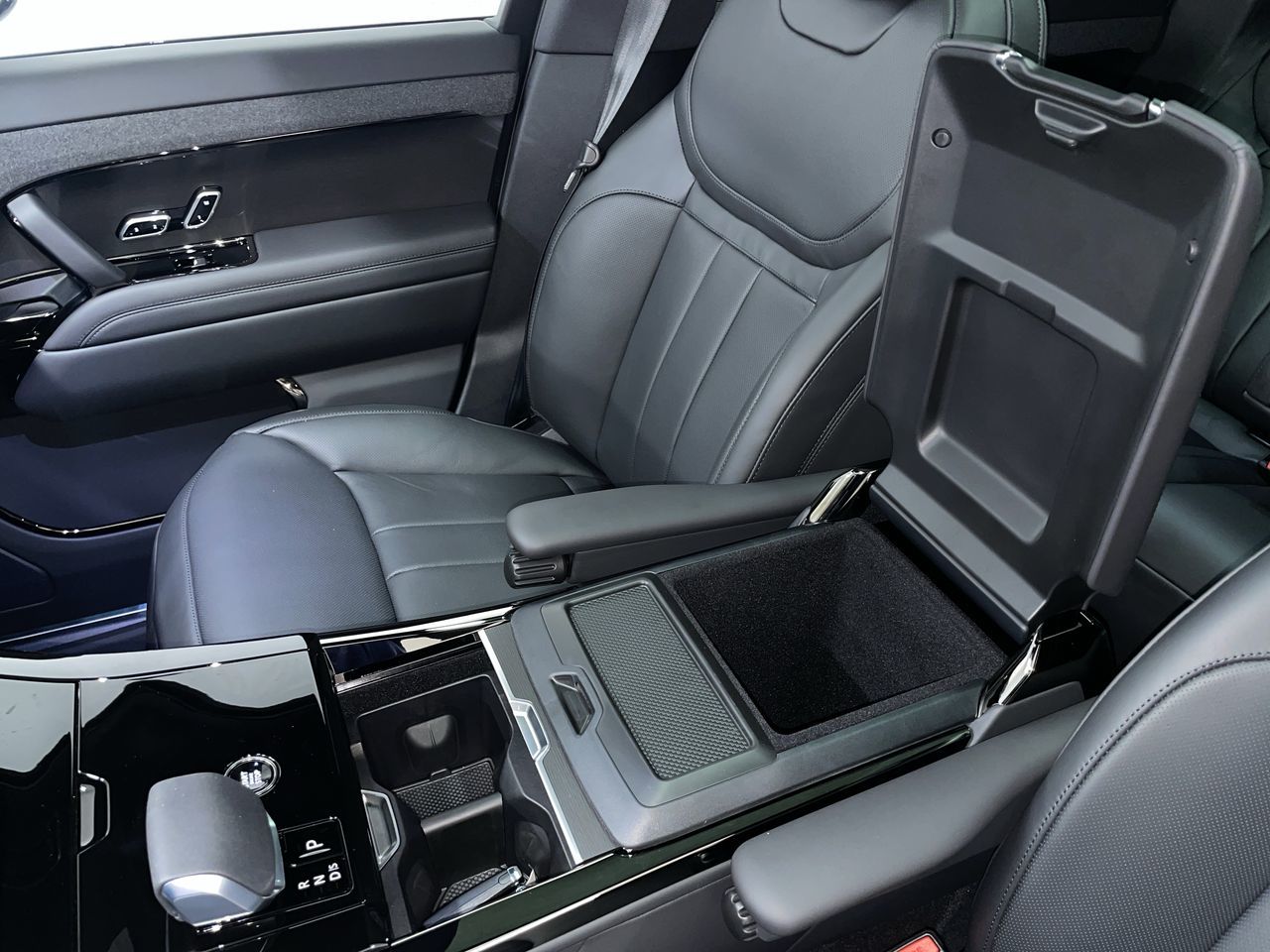 2026 Land Rover Range Rover Sport Mild Hybrid in Vancouver, British Columbia