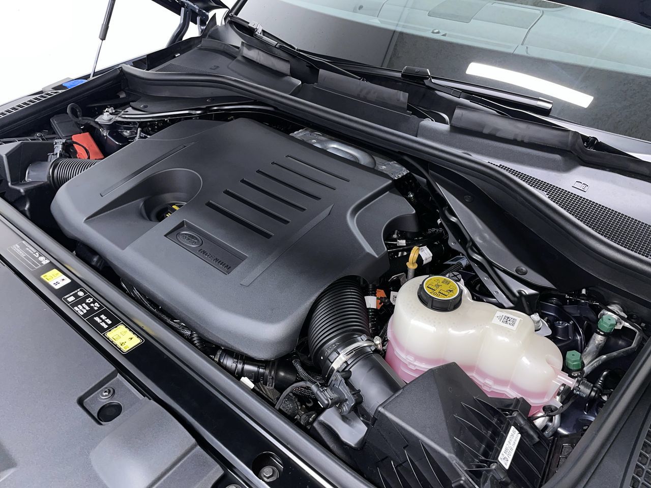 2026 Land Rover Range Rover Sport Mild Hybrid in Vancouver, British Columbia