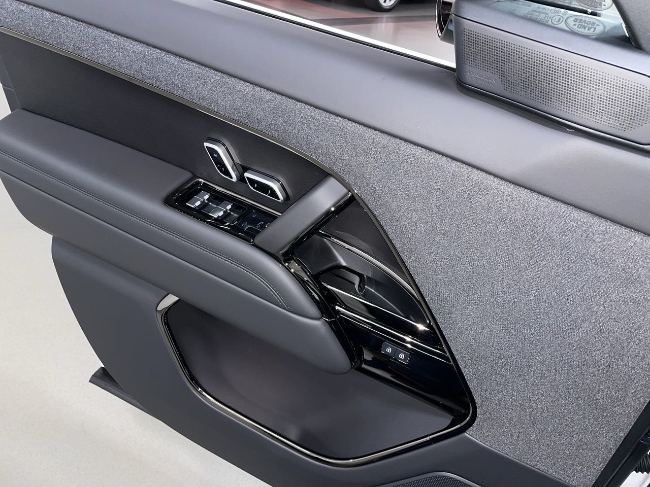 2026  Range Rover Sport Mild Hybrid