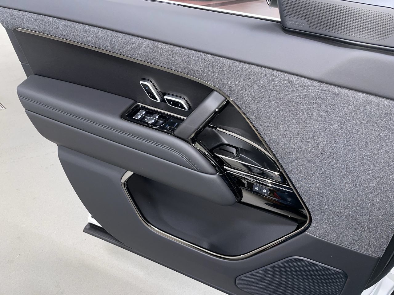 2026  Range Rover Sport Mild Hybrid