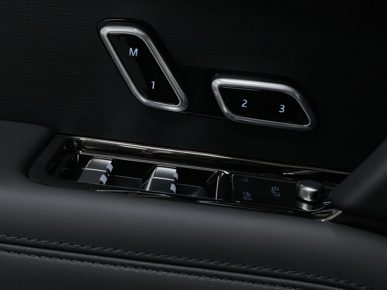 2026  Range Rover Sport Mild Hybrid