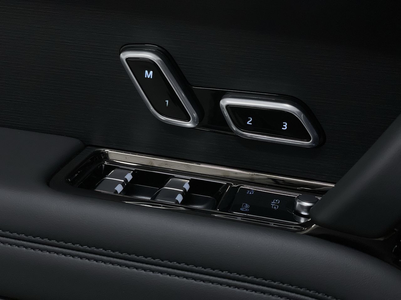 2026  Range Rover Sport Mild Hybrid