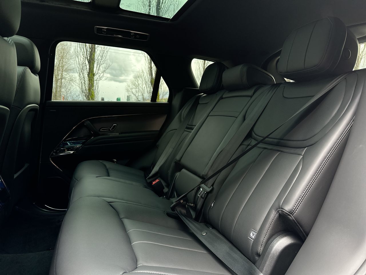 2025 Land Rover RANGE ROVER SPORT Plug-in Hybrid in Vancouver, British Columbia
