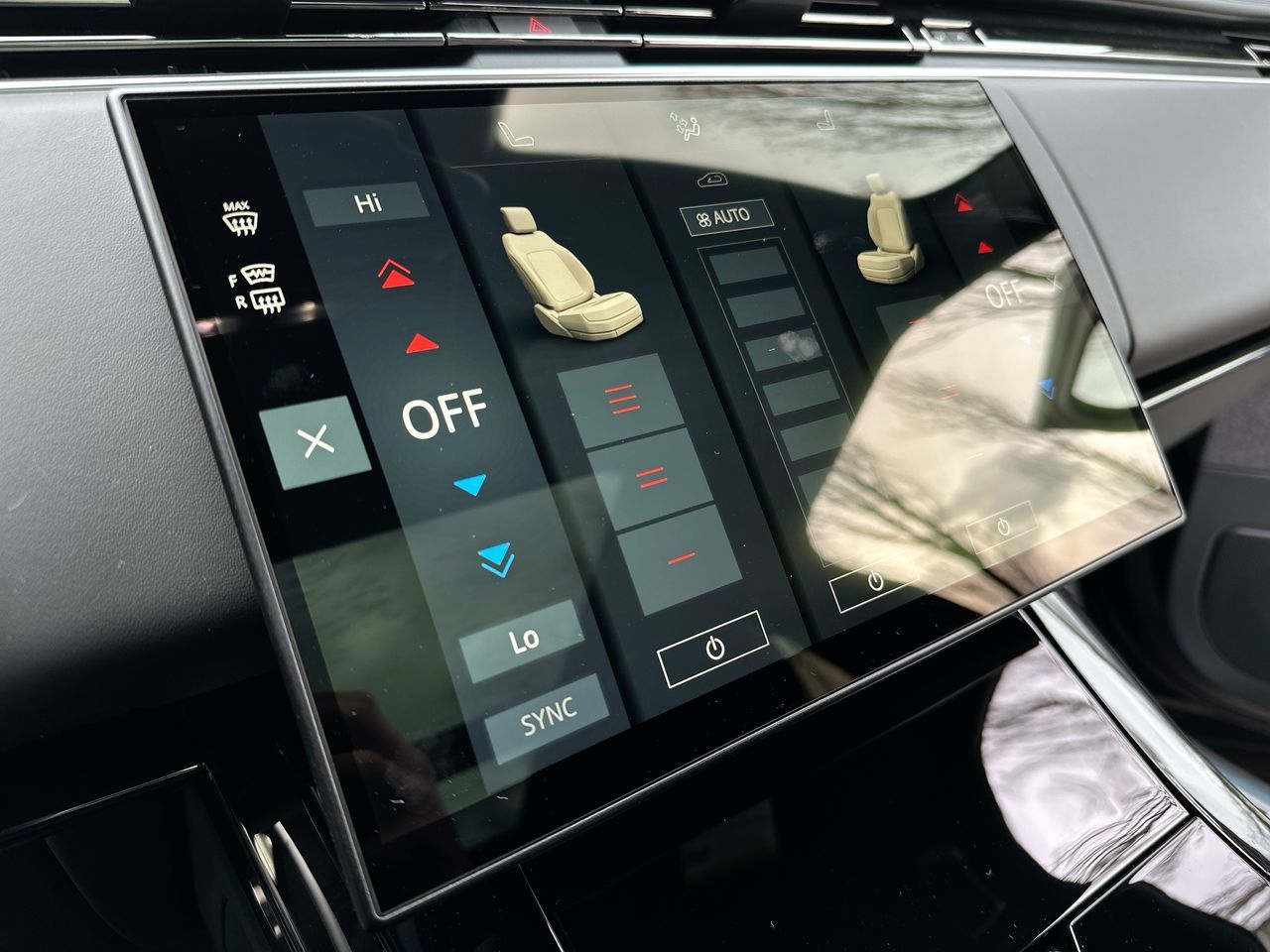 2025 Land Rover RANGE ROVER SPORT Plug-in Hybrid in Vancouver, British Columbia