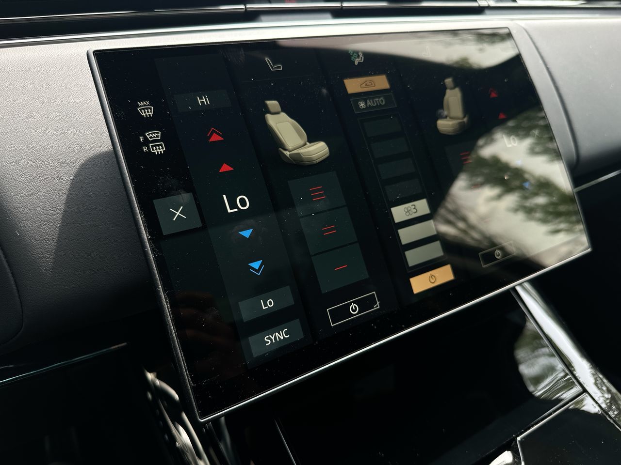 2025 Land Rover RANGE ROVER SPORT Plug-in Hybrid in Vancouver, British Columbia