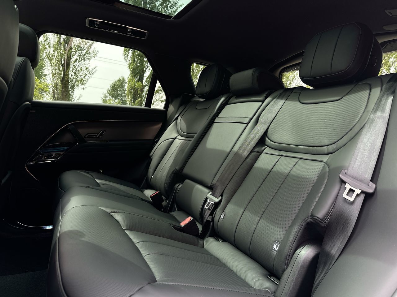 2025 Land Rover RANGE ROVER SPORT Plug-in Hybrid in Vancouver, British Columbia