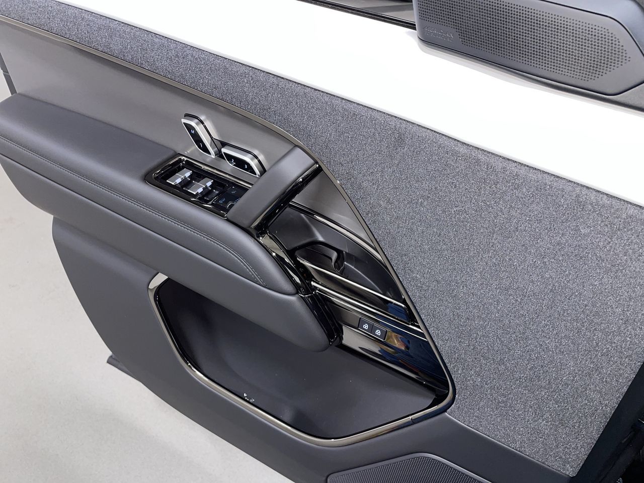 Land Rover Range Rover Sport Plug-in Hybrid  2026 à , Colombie-Britannique