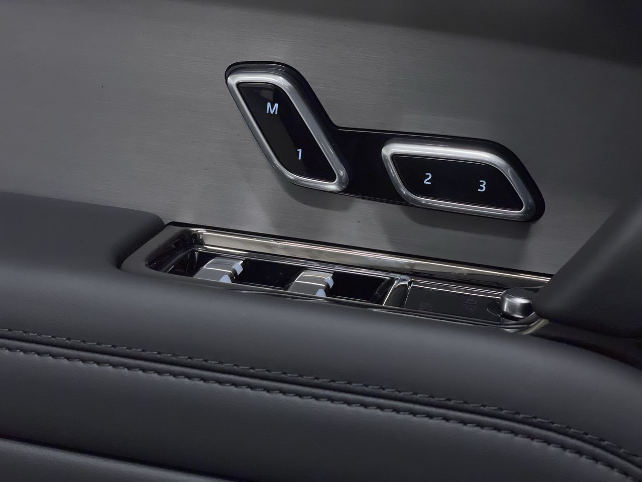 Land Rover Range Rover Sport Plug-in Hybrid  2026 à , Colombie-Britannique