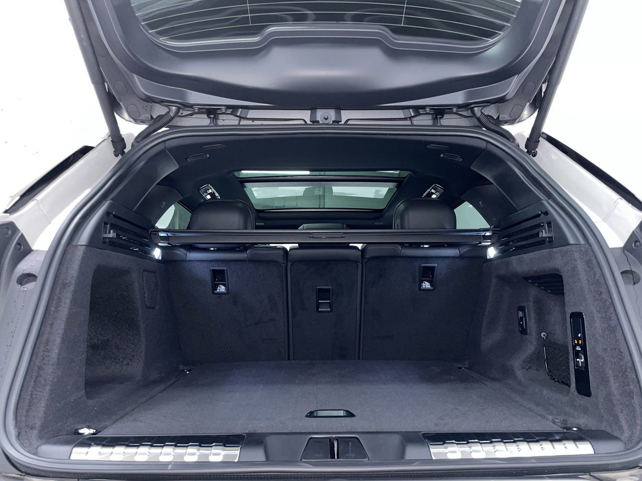 2024 Land Rover Range Rover Sport in Vancouver, British Columbia