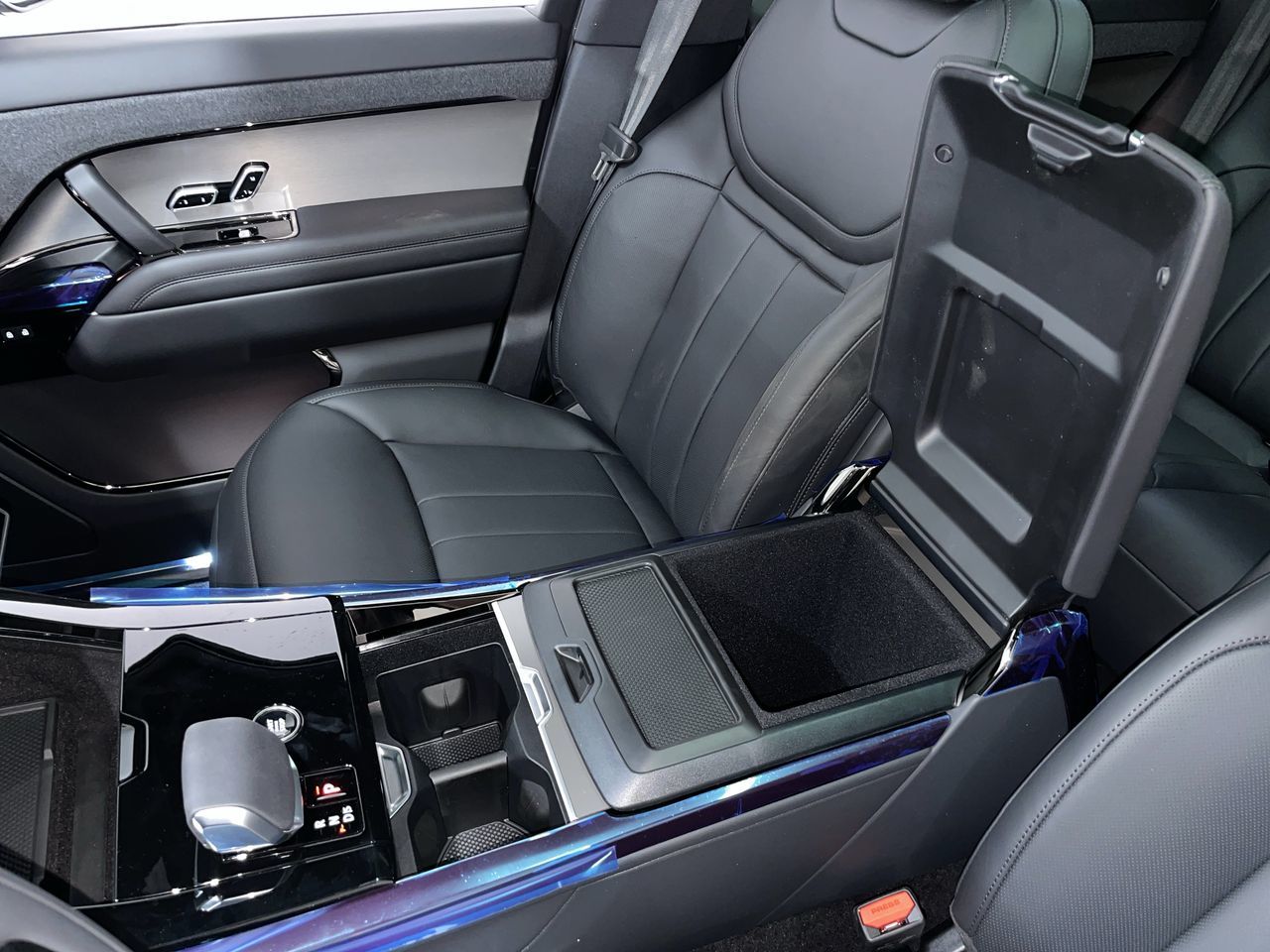2025 Land Rover Range Rover Sport in Vancouver, British Columbia
