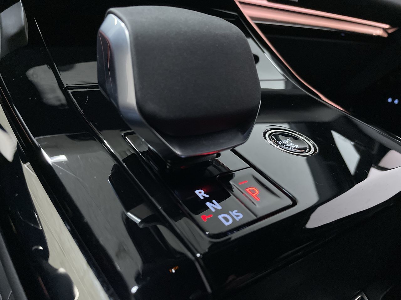 2026  Range Rover Sport