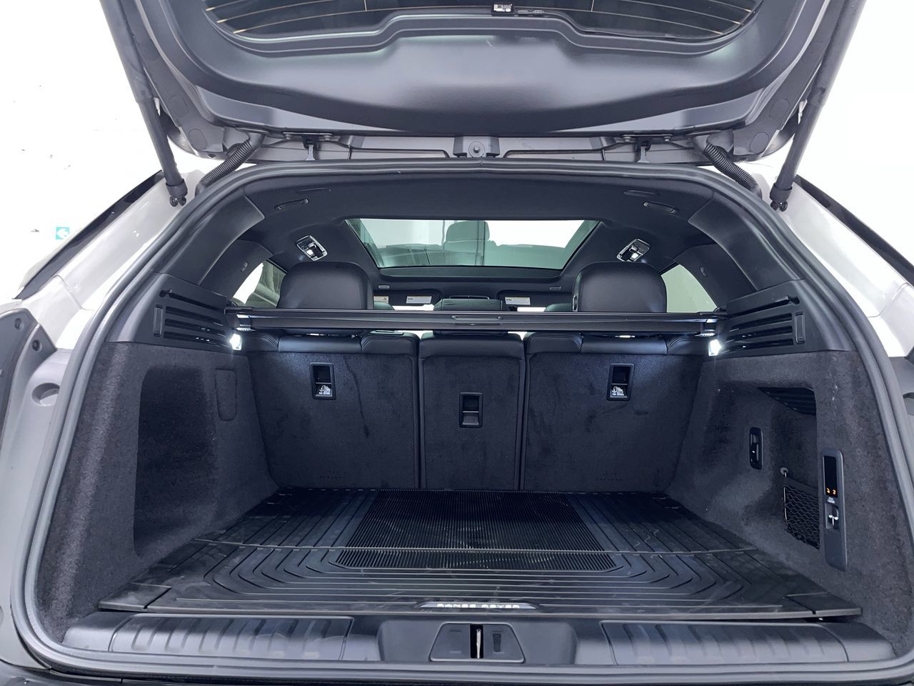 2026  Range Rover Sport