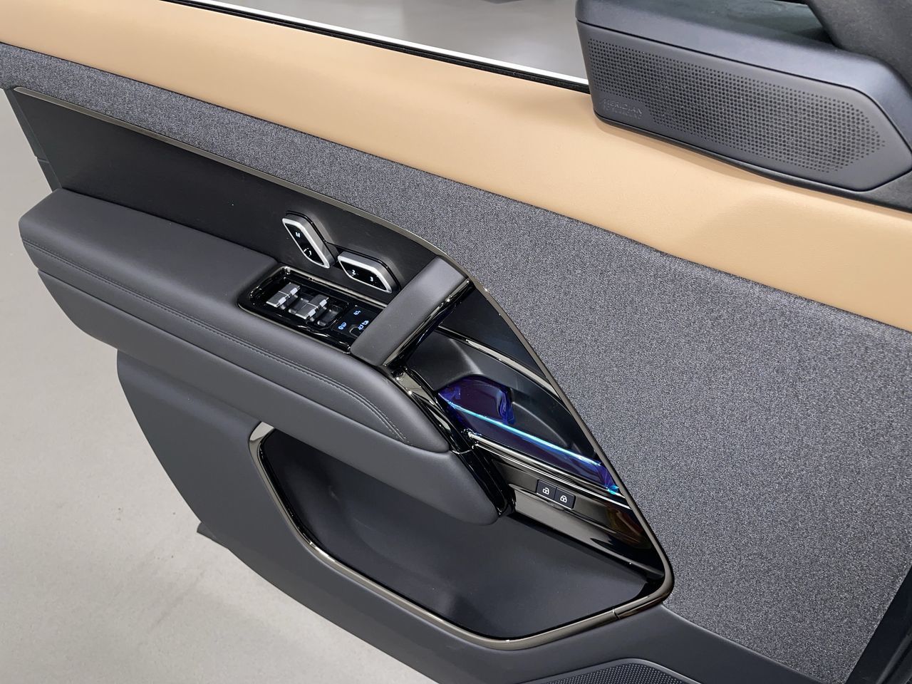 2026  Range Rover Sport