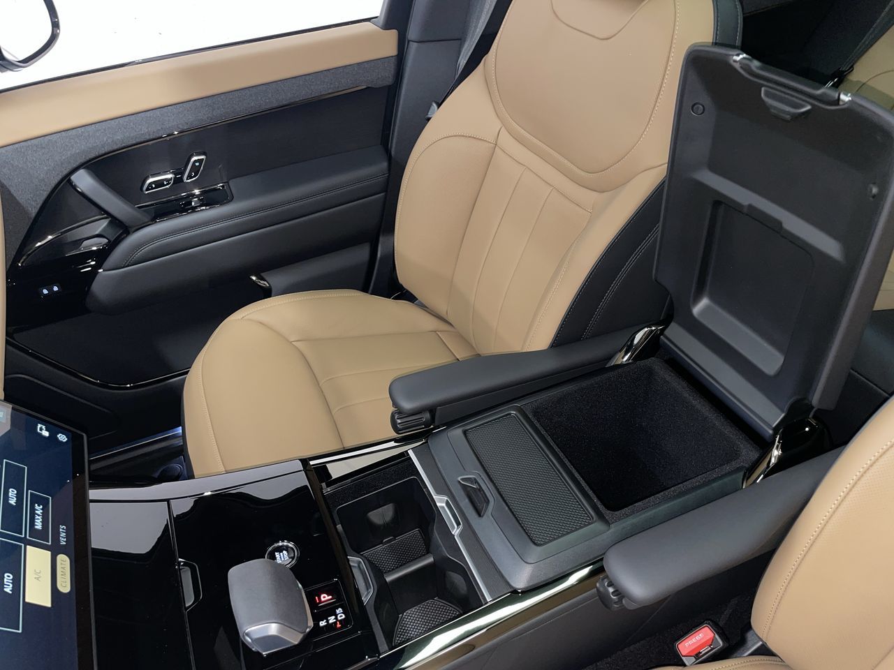 2026  Range Rover Sport