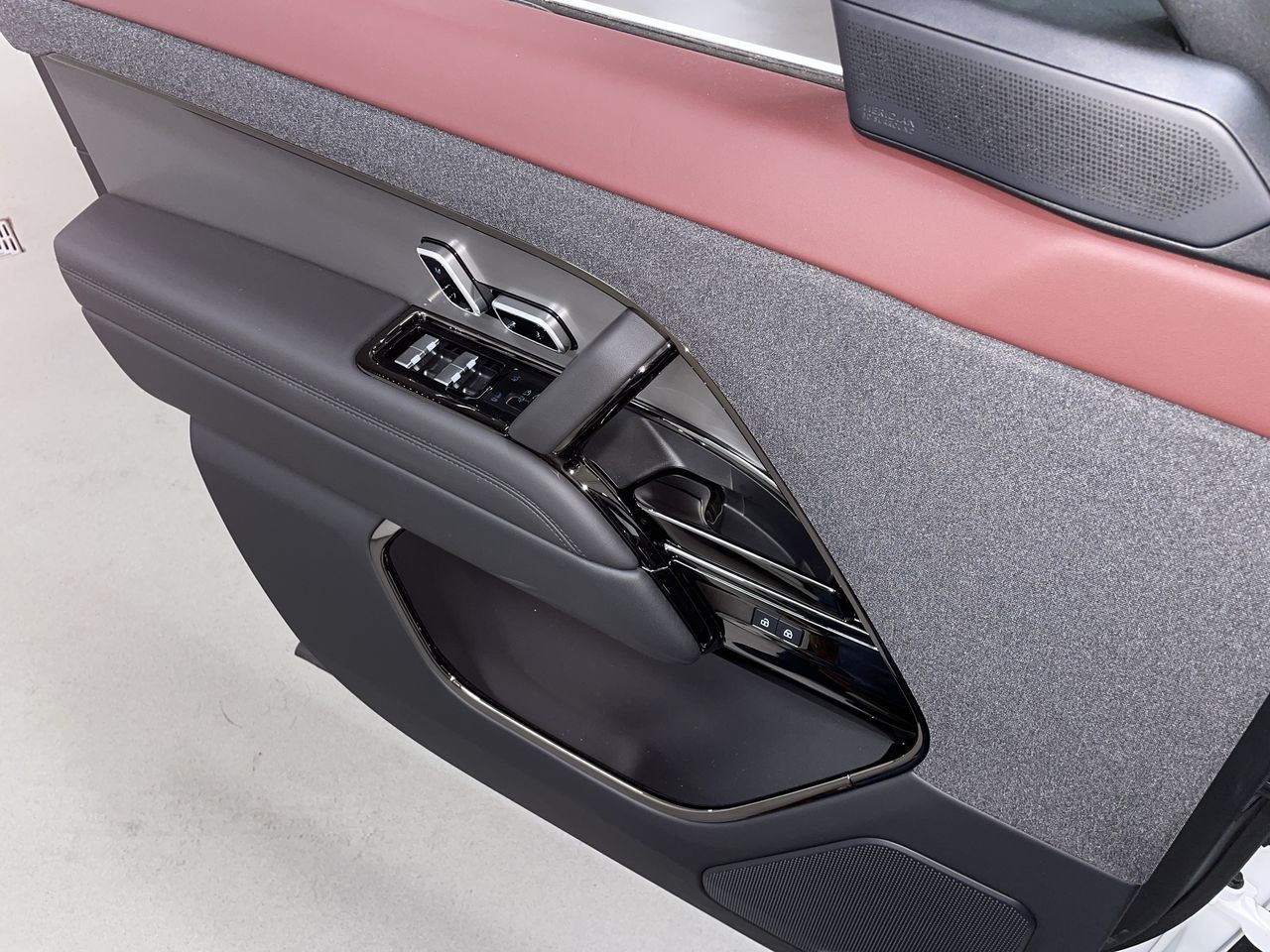 2026  Range Rover Sport