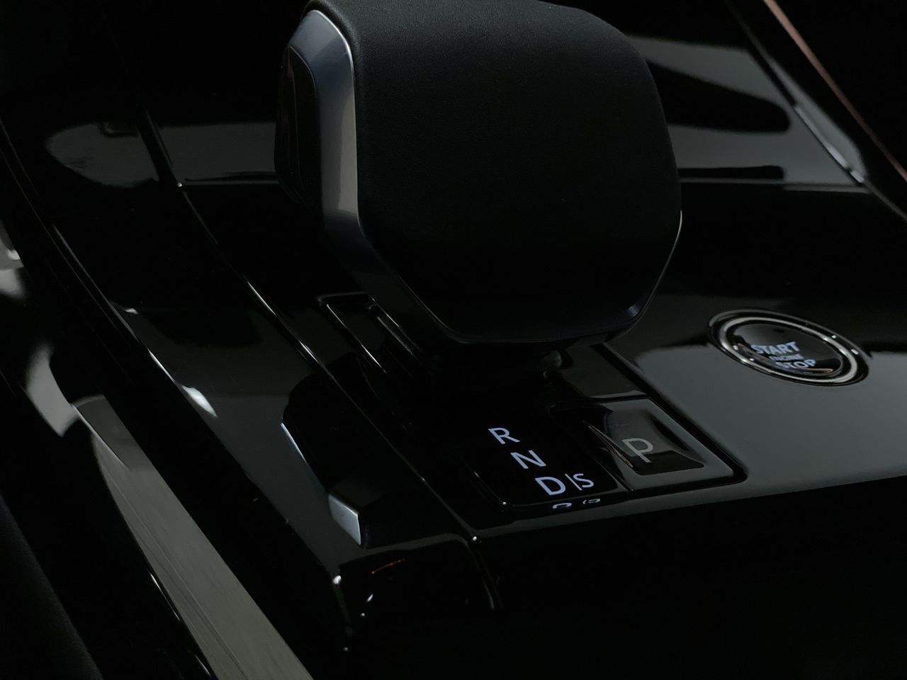 2026  Range Rover Sport